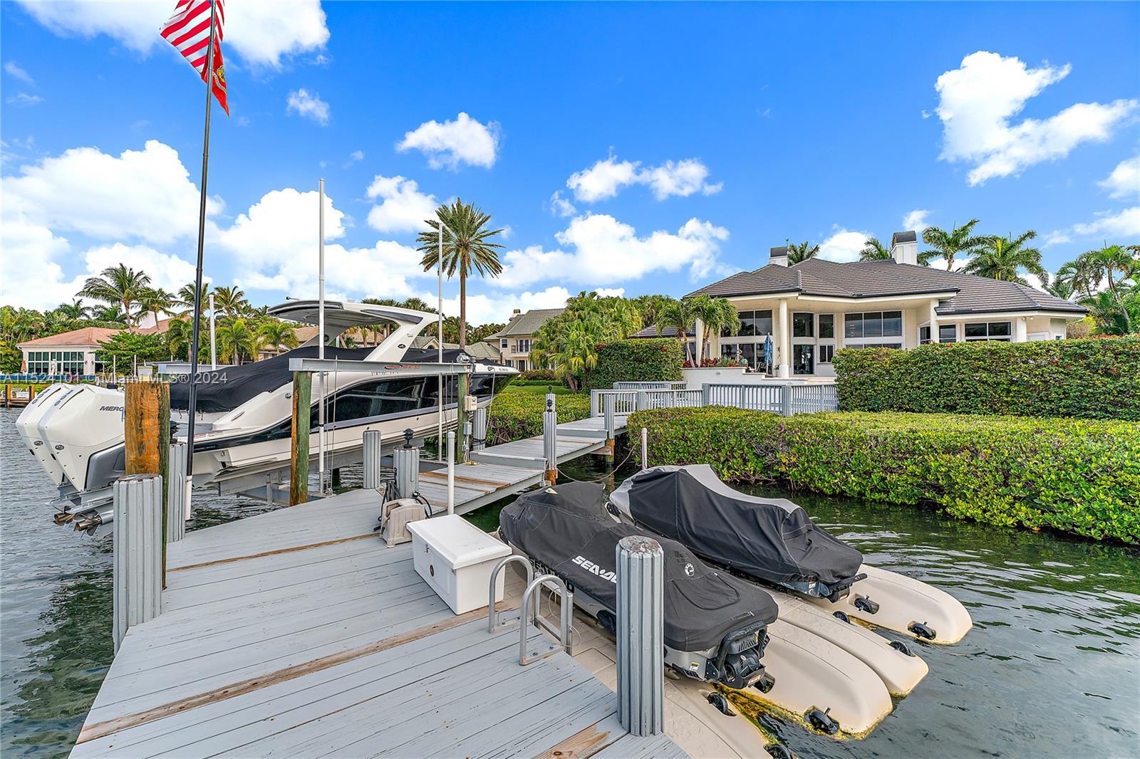 ADMIRALS COVE PAR C - Residential