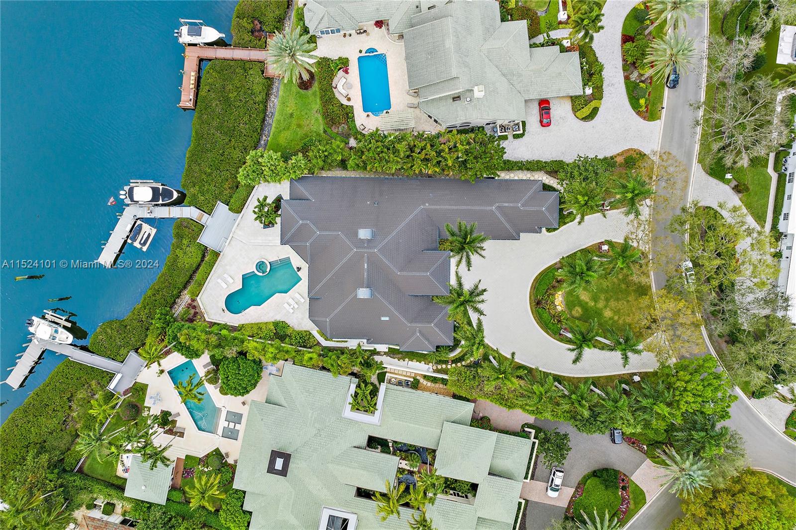 ADMIRALS COVE PAR C - Residential