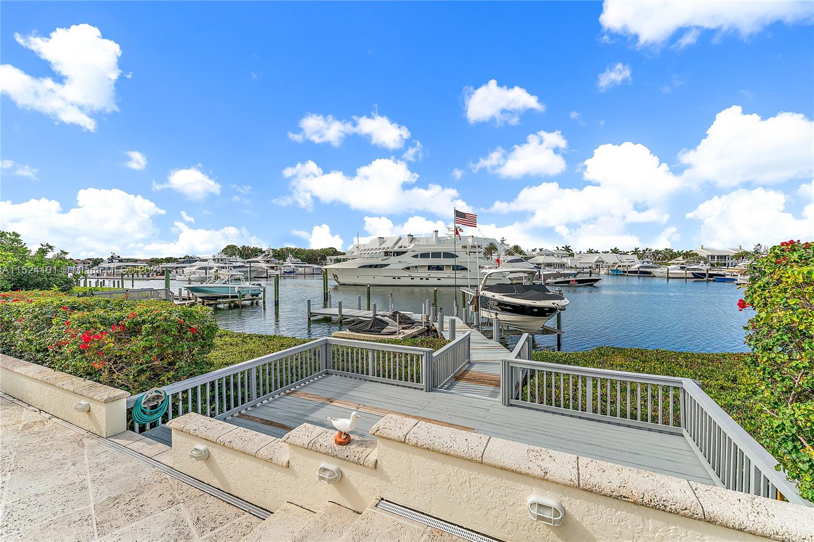 ADMIRALS COVE PAR C - Residential
