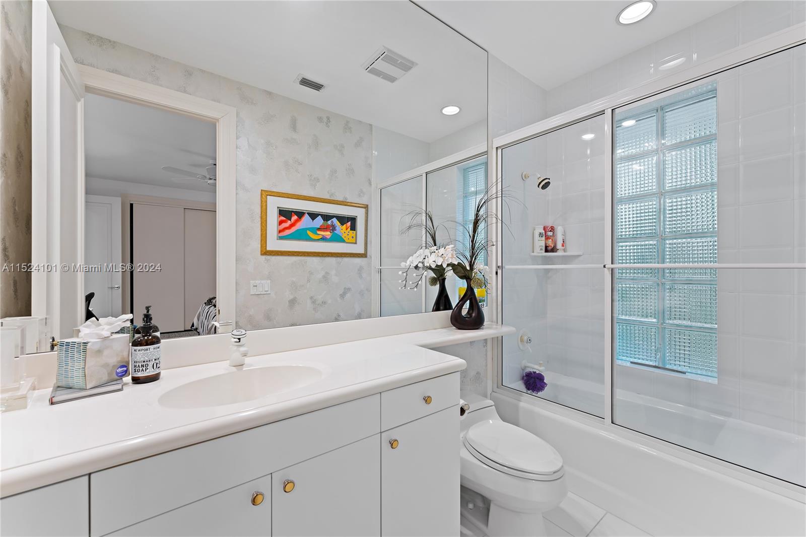 ADMIRALS COVE PAR C - Residential