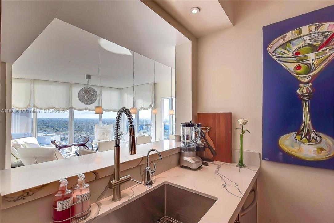 LAS OLAS RIVER HOUSE COND - Residential Lease