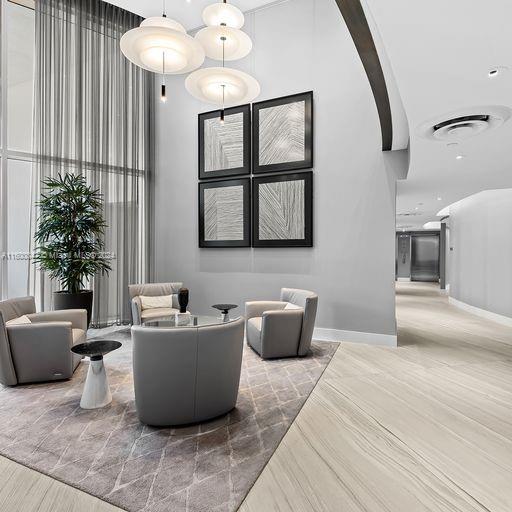 LAS OLAS RIVER HOUSE COND - Residential Lease