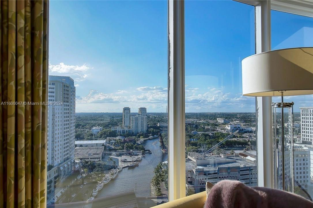 LAS OLAS RIVER HOUSE COND - Residential Lease