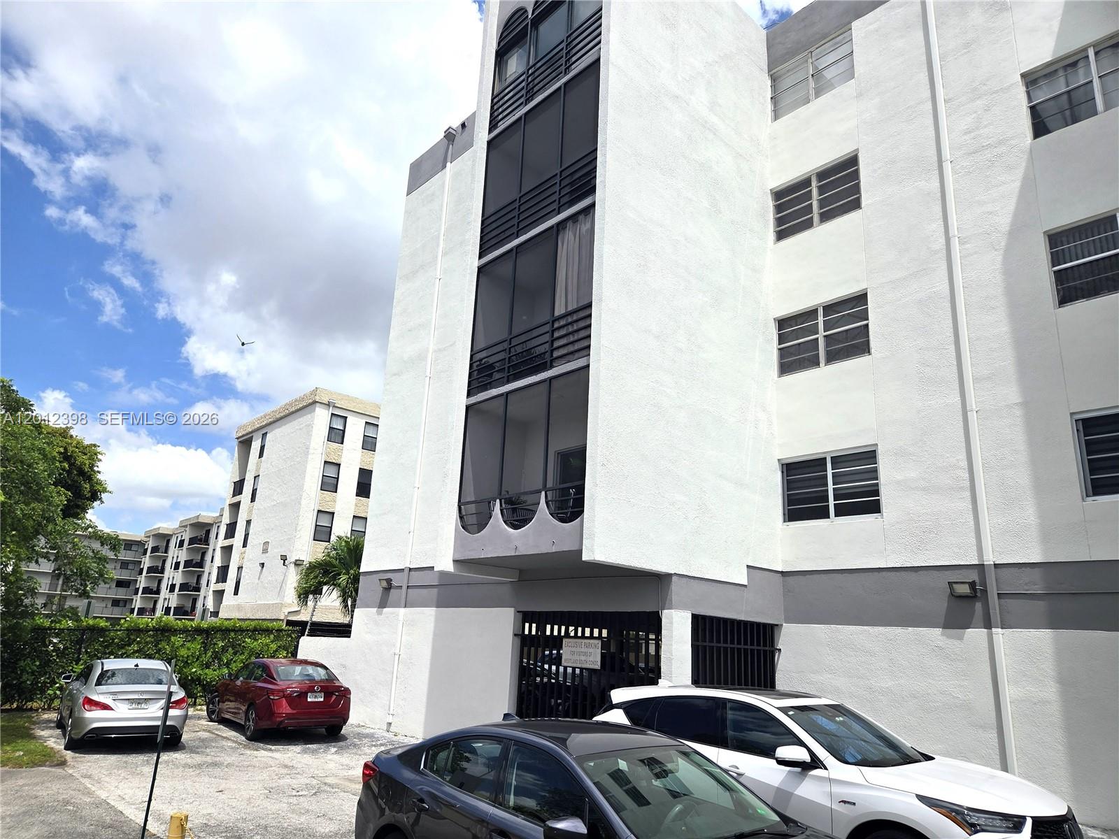 Spacious and well-maintained 3-bedroom, 2-bathroom condo located in the heart of Hialeah! This bright unit offers a functional layout with generous living and dining areas, perfect for both everyday living and entertaining. Enjoy a well-appointed kitchen with ample cabinet space, comfortable bedrooms with plenty of natural light, and a private balcony ideal for relaxing. The primary suite features its own bathroom and great closet space.

This property is centrally located near major highways, shopping centers, restaurants, and schools. Just minutes from Westland Mall and easy access to the Palmetto Expressway. Ideal for homeowners or investors alike. Don’t miss this great opportunity!