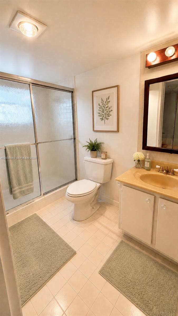 NEW HAMPTON AT CENTURY VI - Residential