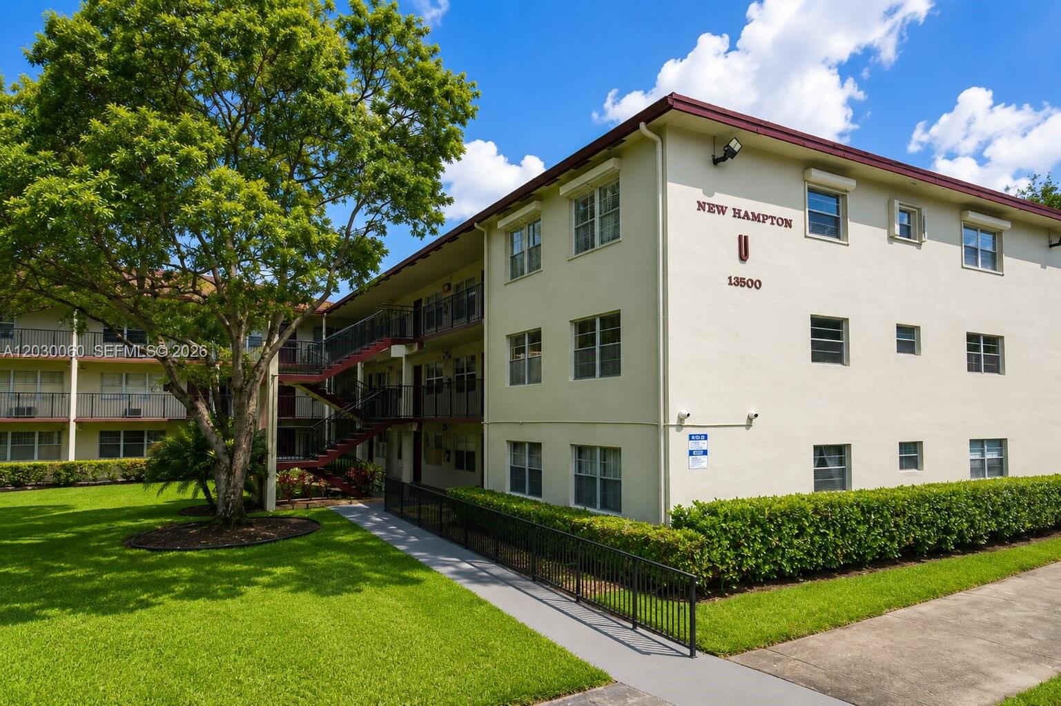NEW HAMPTON AT CENTURY VI - Residential