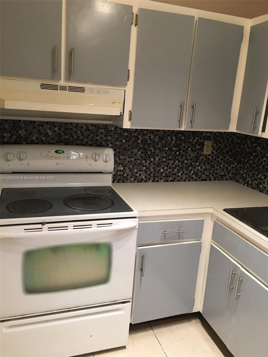 MICHELLE CONDO - Residential