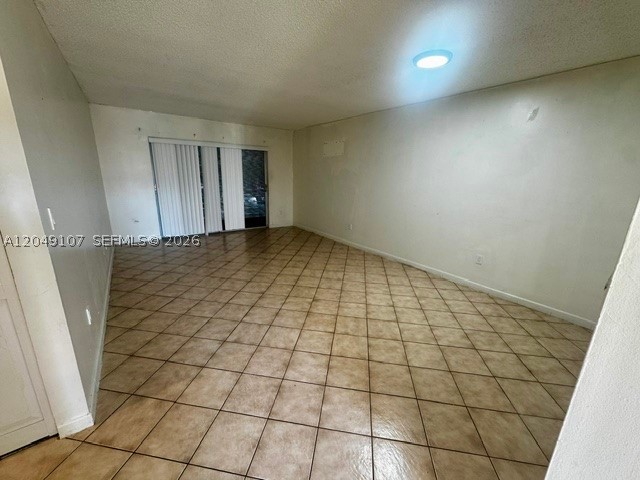 BROOKFIELD SQUARE CONDO - Residential Lease