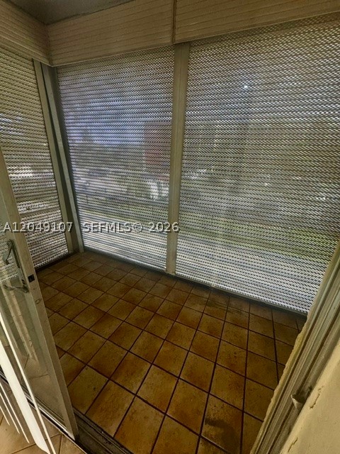 BROOKFIELD SQUARE CONDO - Residential Lease