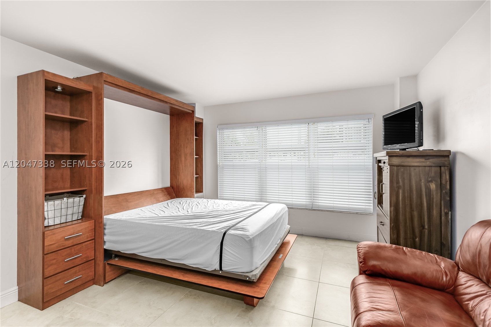 PARLIAMENT HOUSE CONDO - Residential