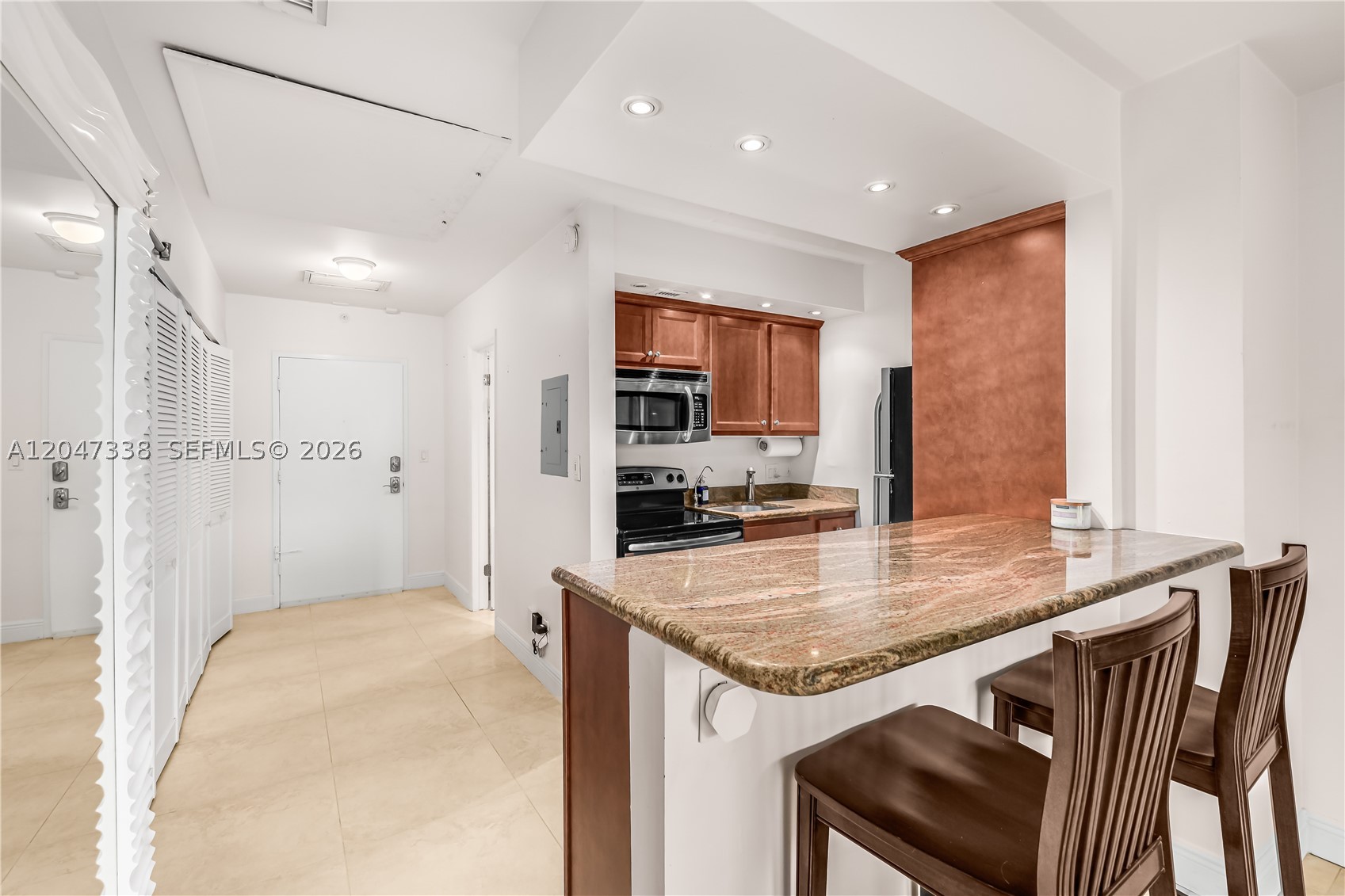 PARLIAMENT HOUSE CONDO - Residential