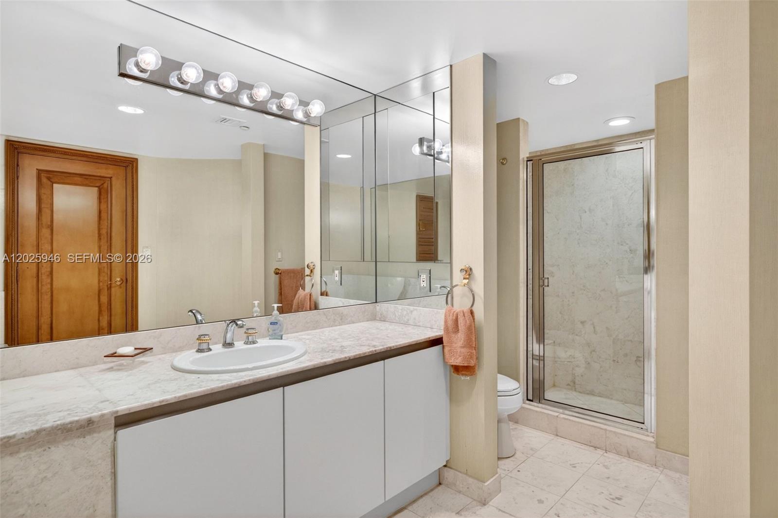 2600 ISL BLVD WILLIAMS IS - Residential