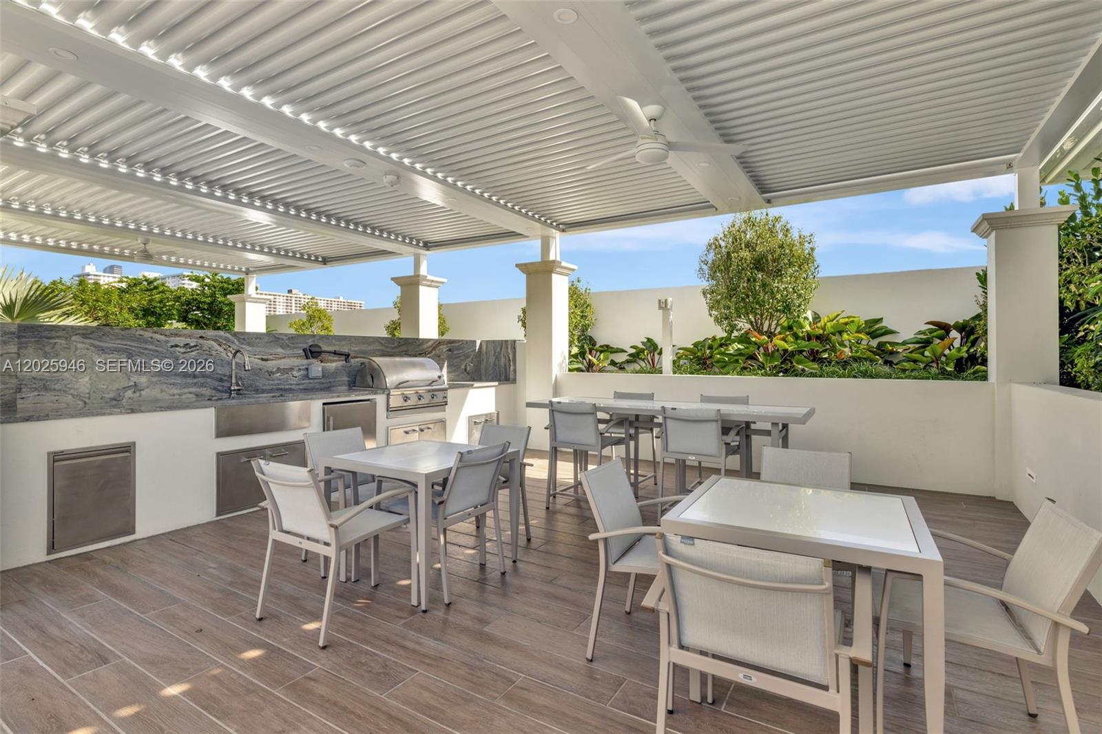 2600 ISL BLVD WILLIAMS IS - Residential