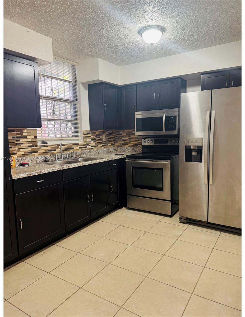 LEE PARK CONDO - Residential Lease