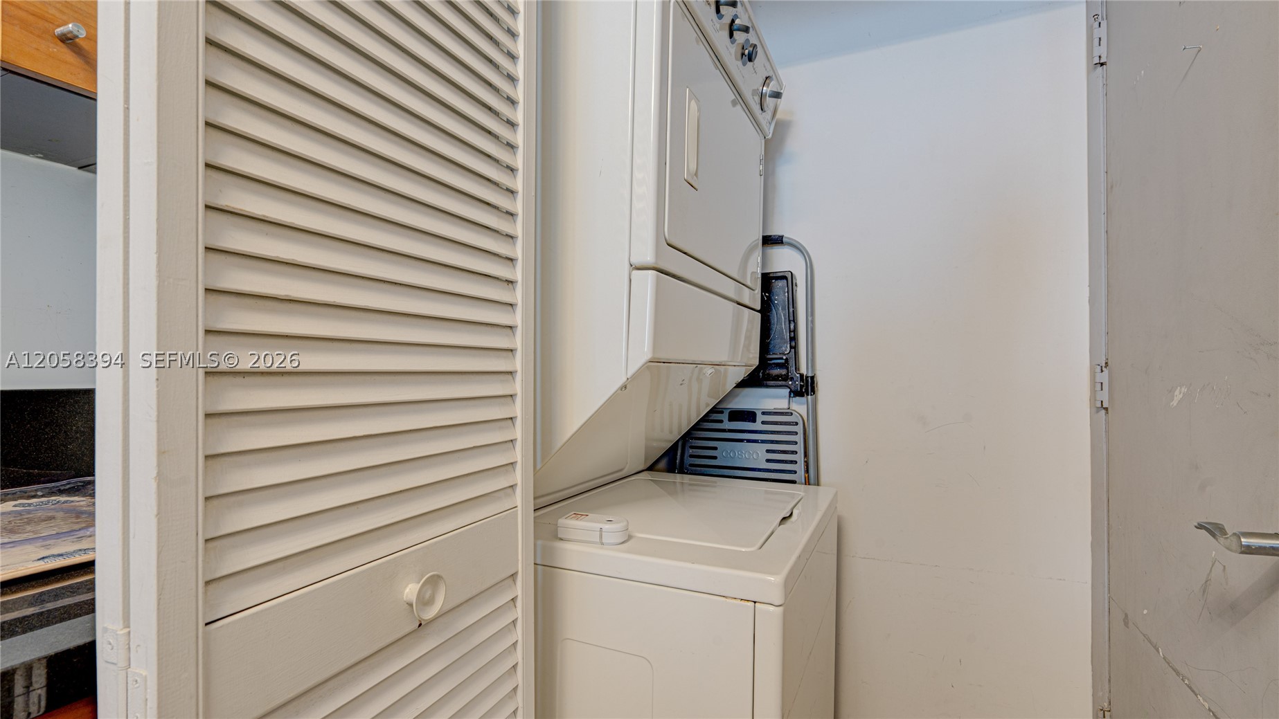 VIZCAYNE NORTH CONDO - Residential