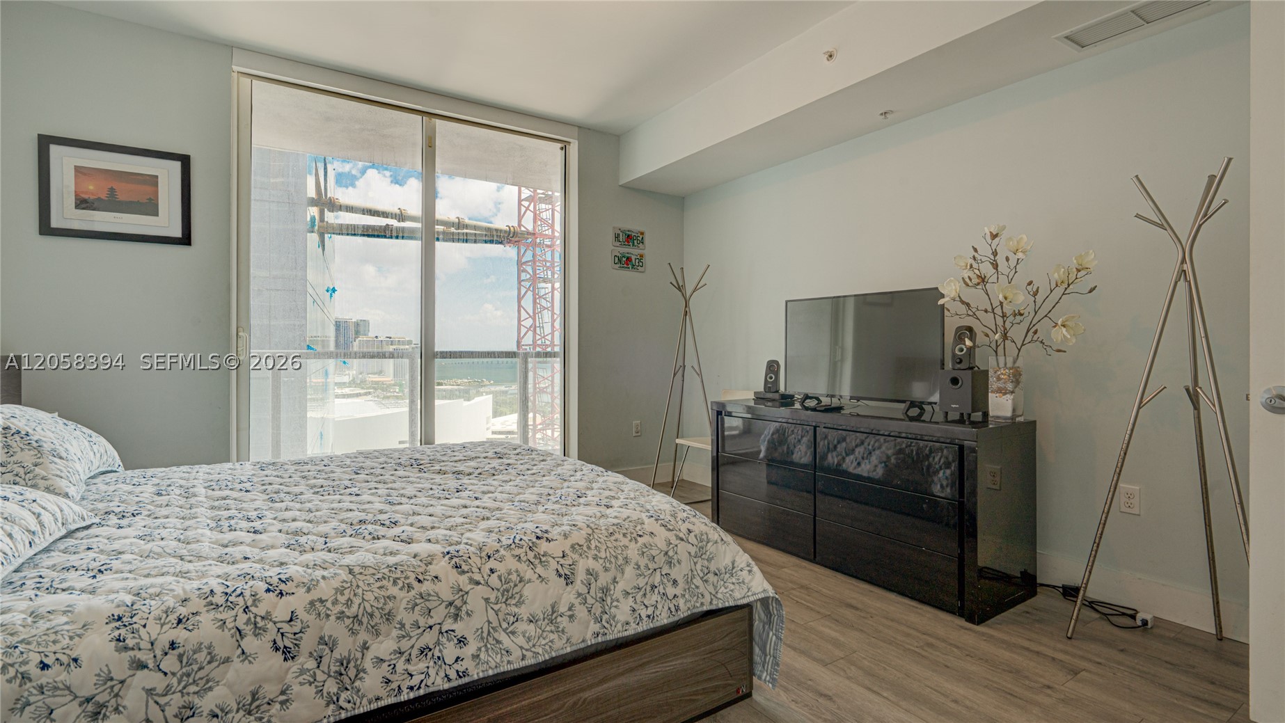 VIZCAYNE NORTH CONDO - Residential