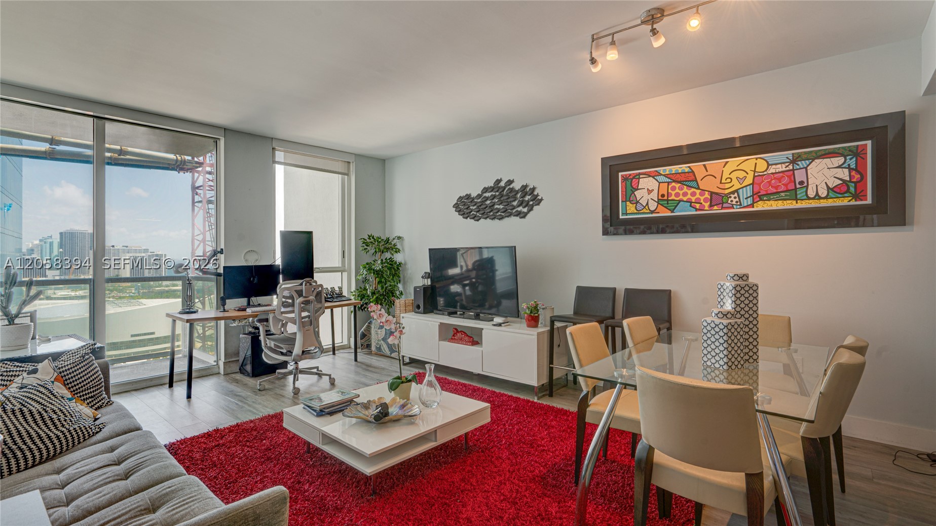 VIZCAYNE NORTH CONDO - Residential