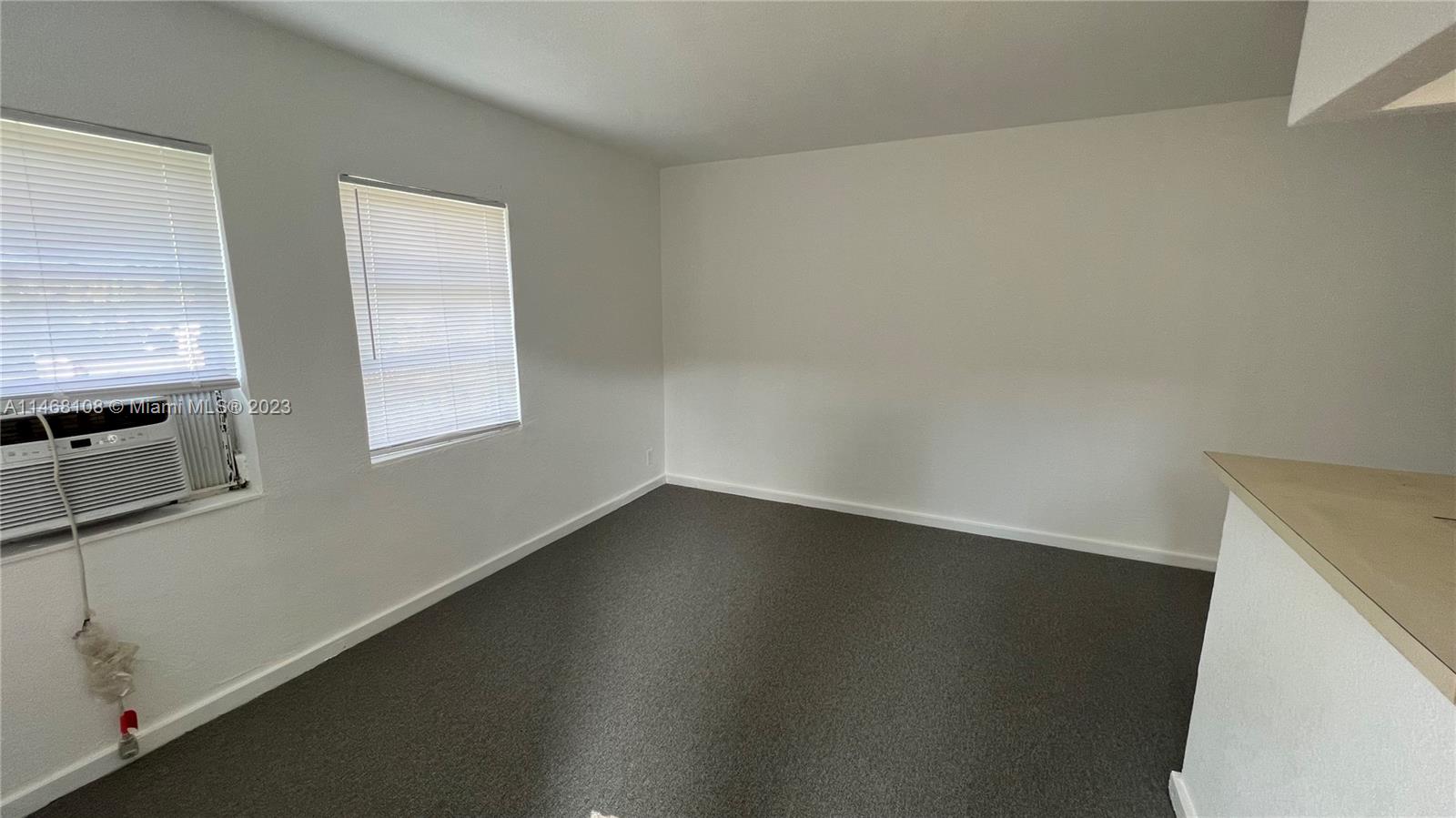 HOLLYWOOD PARK - Residential Income