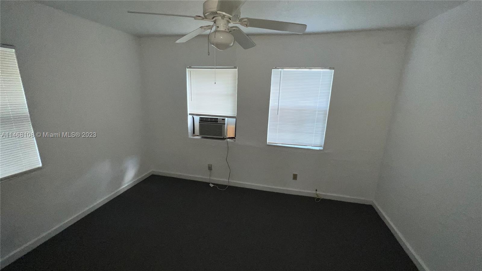 HOLLYWOOD PARK - Residential Income