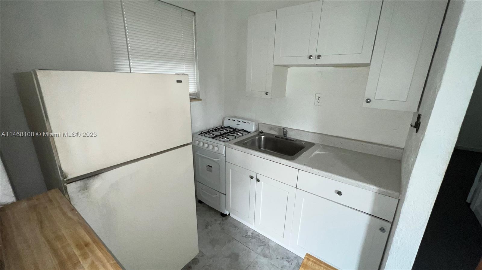 HOLLYWOOD PARK - Residential Income
