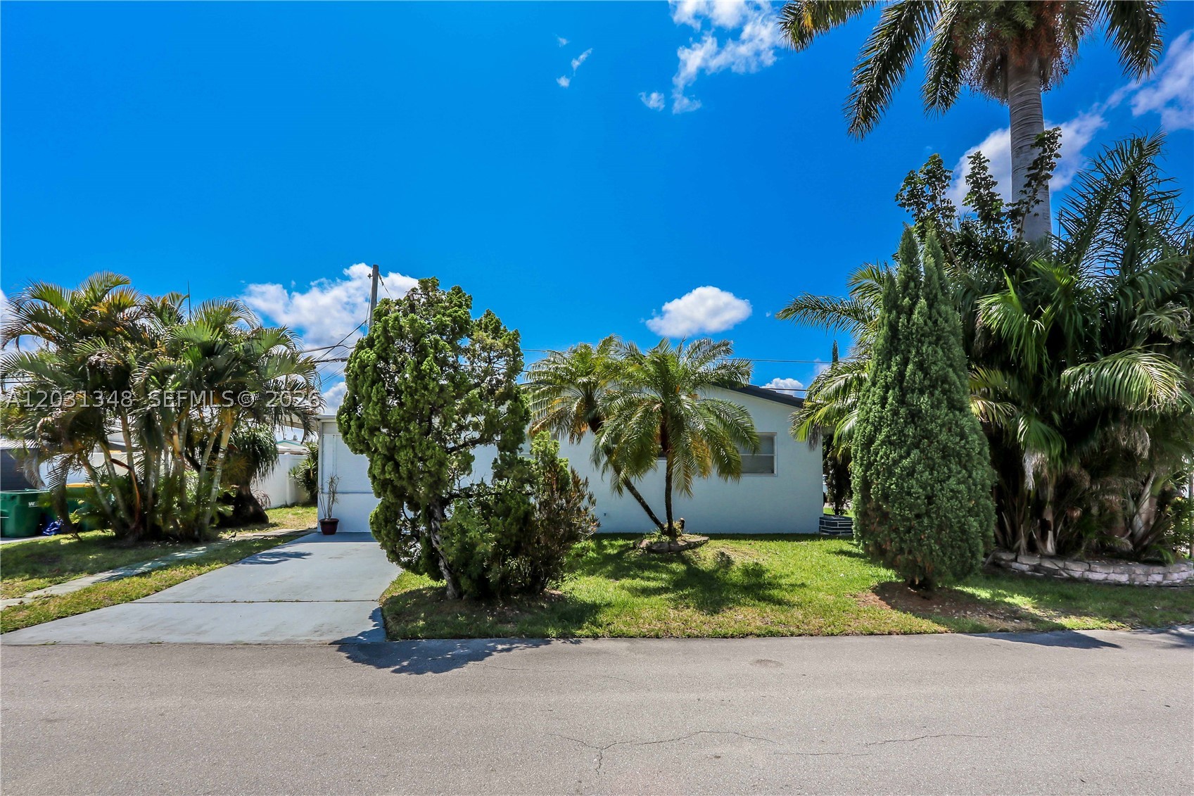 TAMARAC LAKES NORTH - Residential