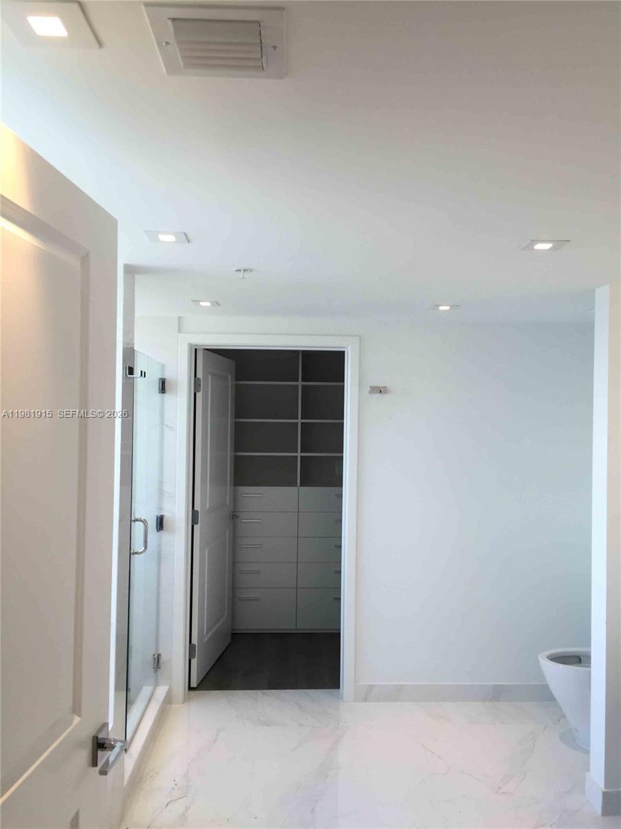 400 SUNNY ISLES CONDO WES - Residential