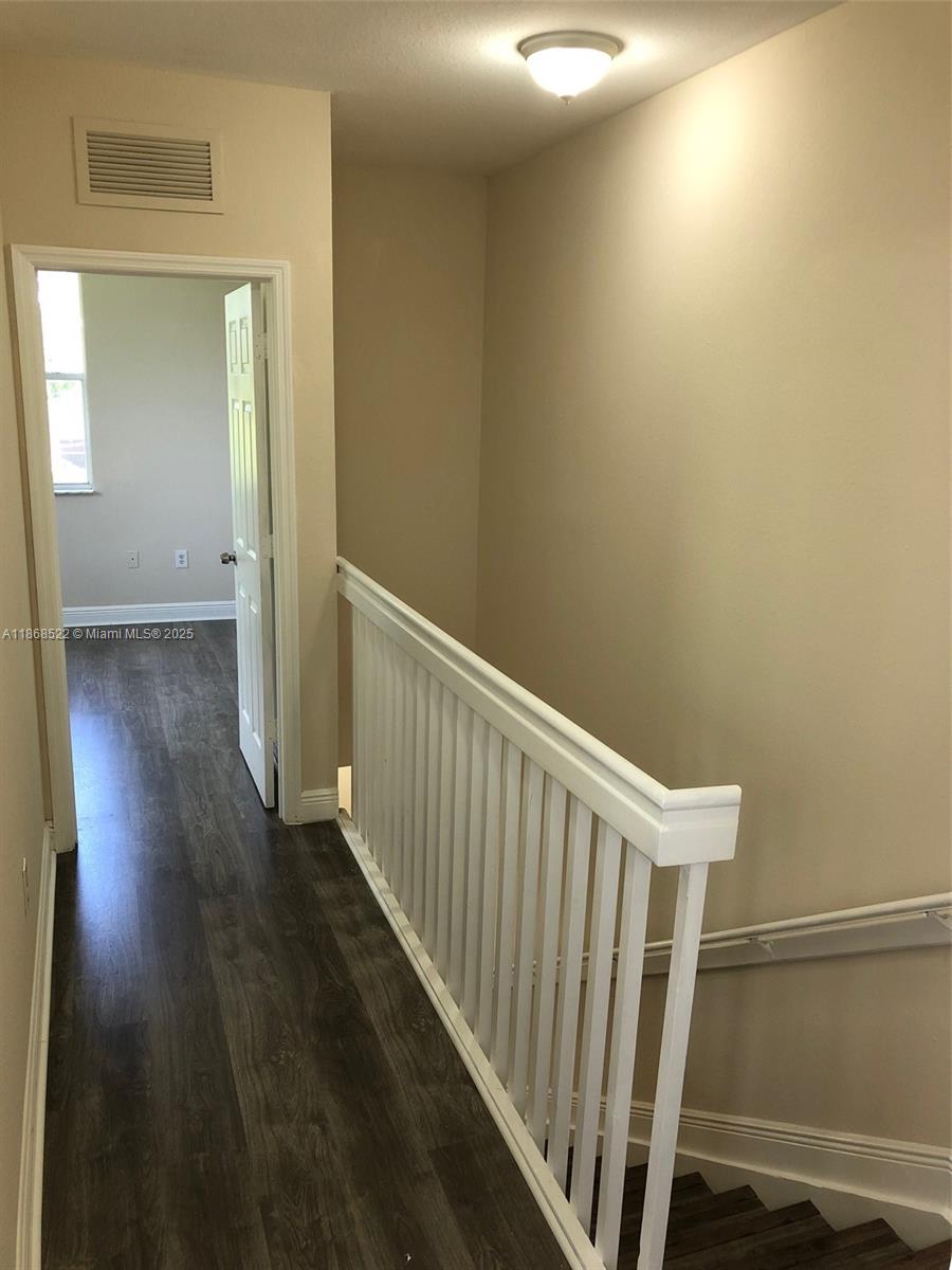 HENDERSON PARK CONDO - Residential Lease
