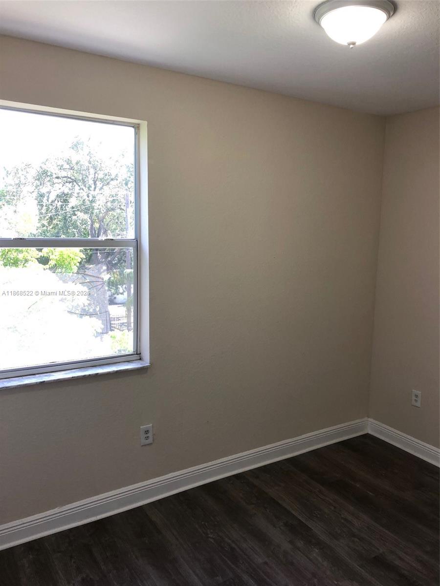 HENDERSON PARK CONDO - Residential Lease