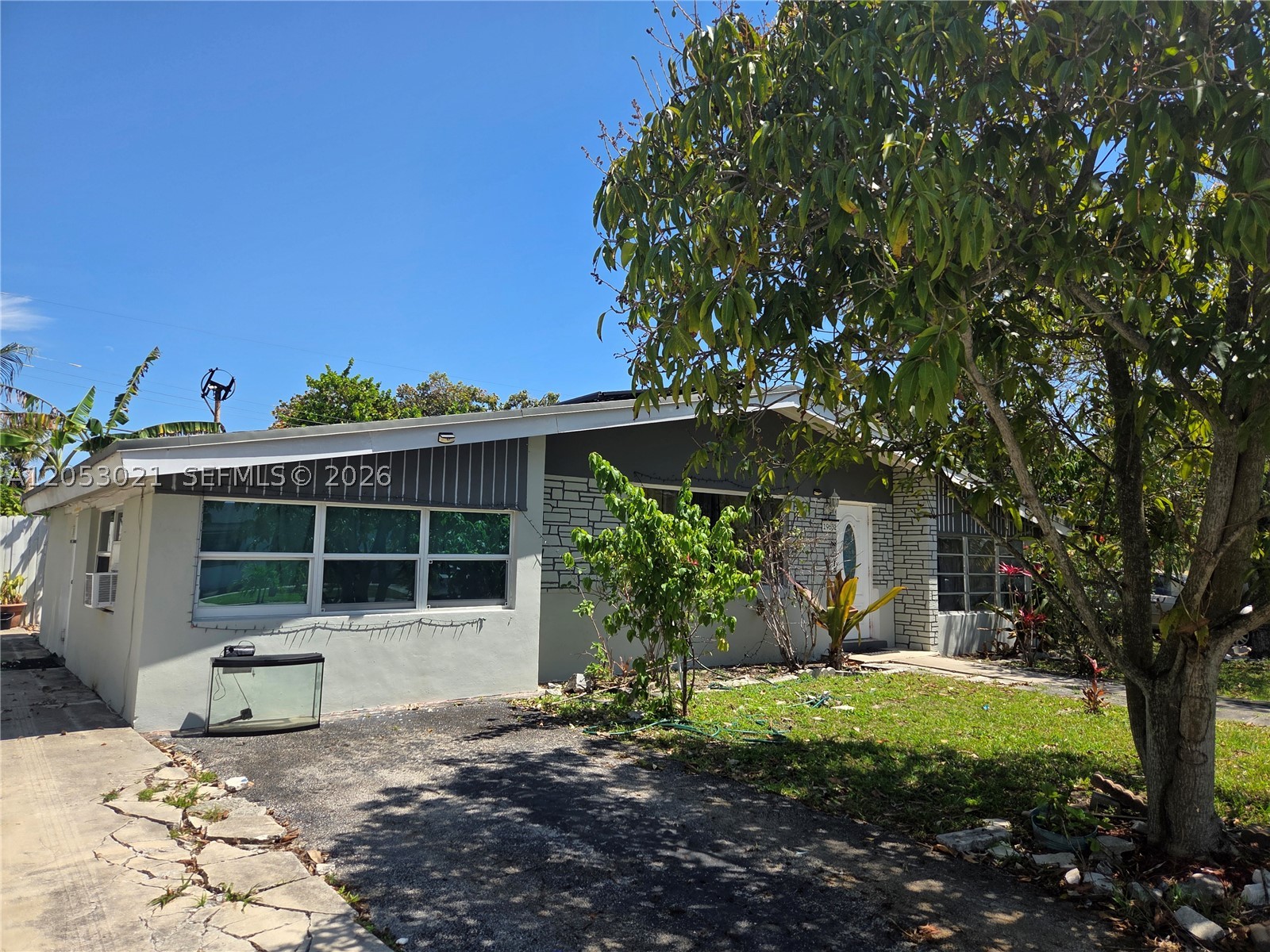 IVES ESTATES SEC 1 - Residential Lease