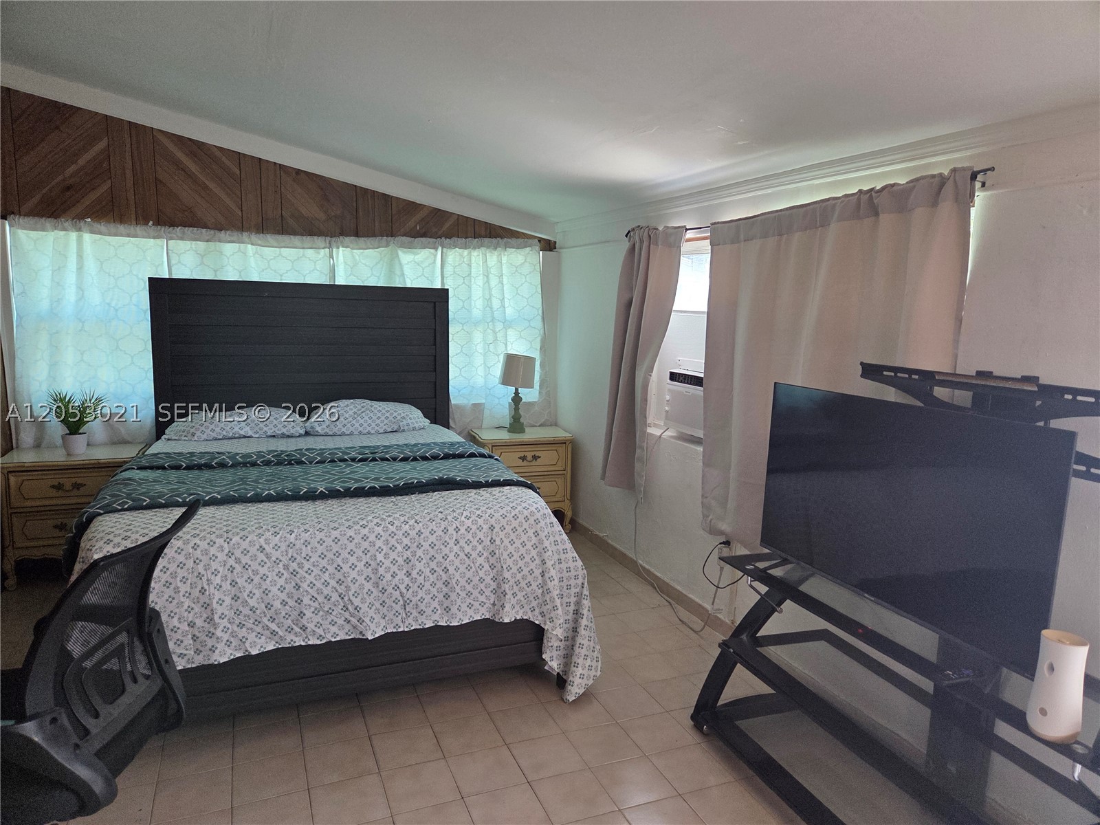 IVES ESTATES SEC 1 - Residential Lease