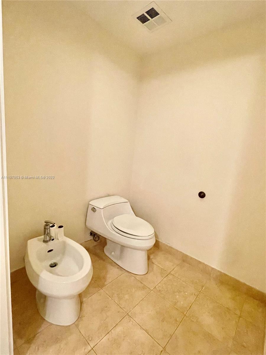 OCEAN PALMS CONDO - Residential Lease