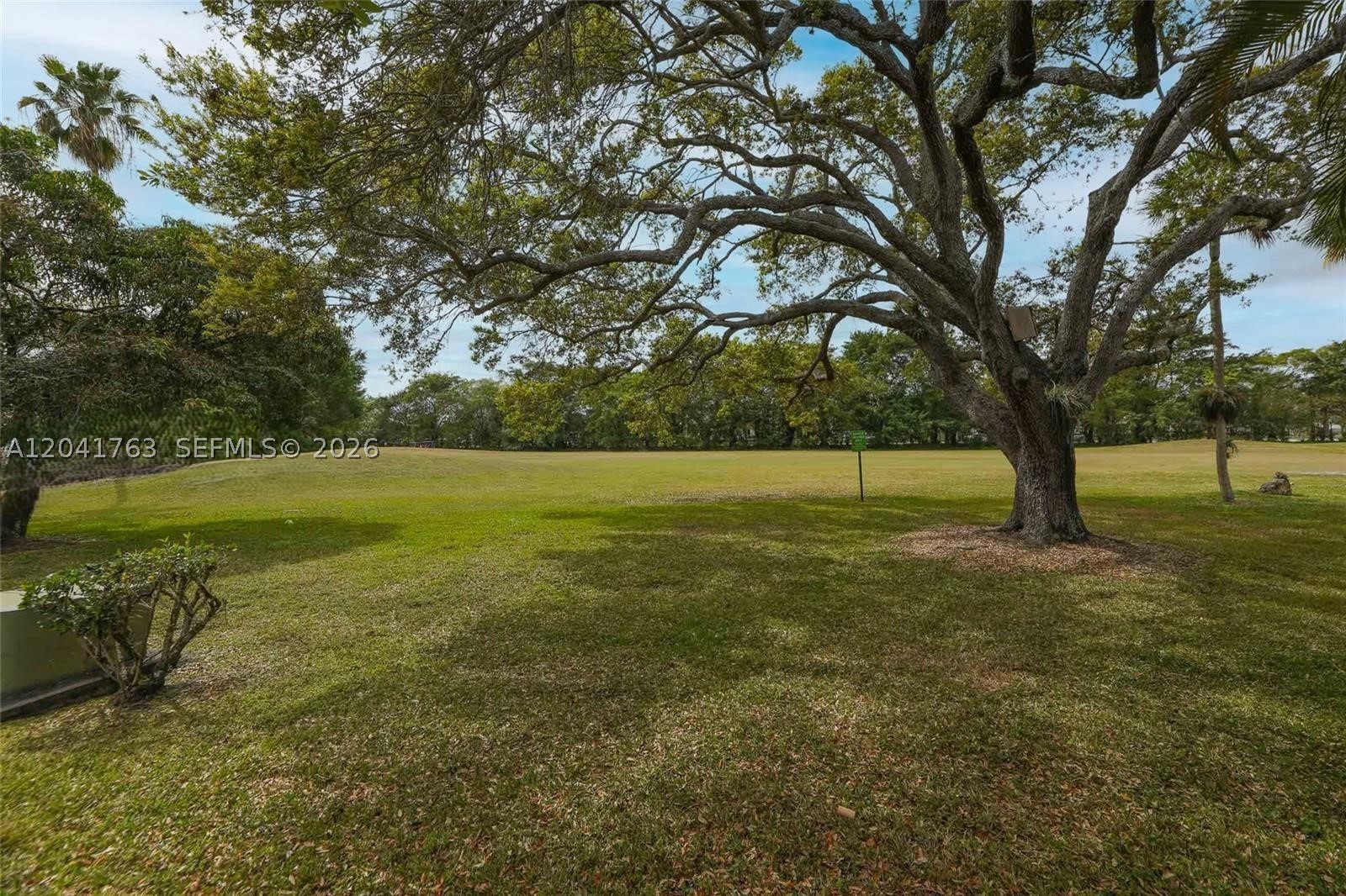 SPYGLASS CONDOMINIUM 1 - Residential Lease