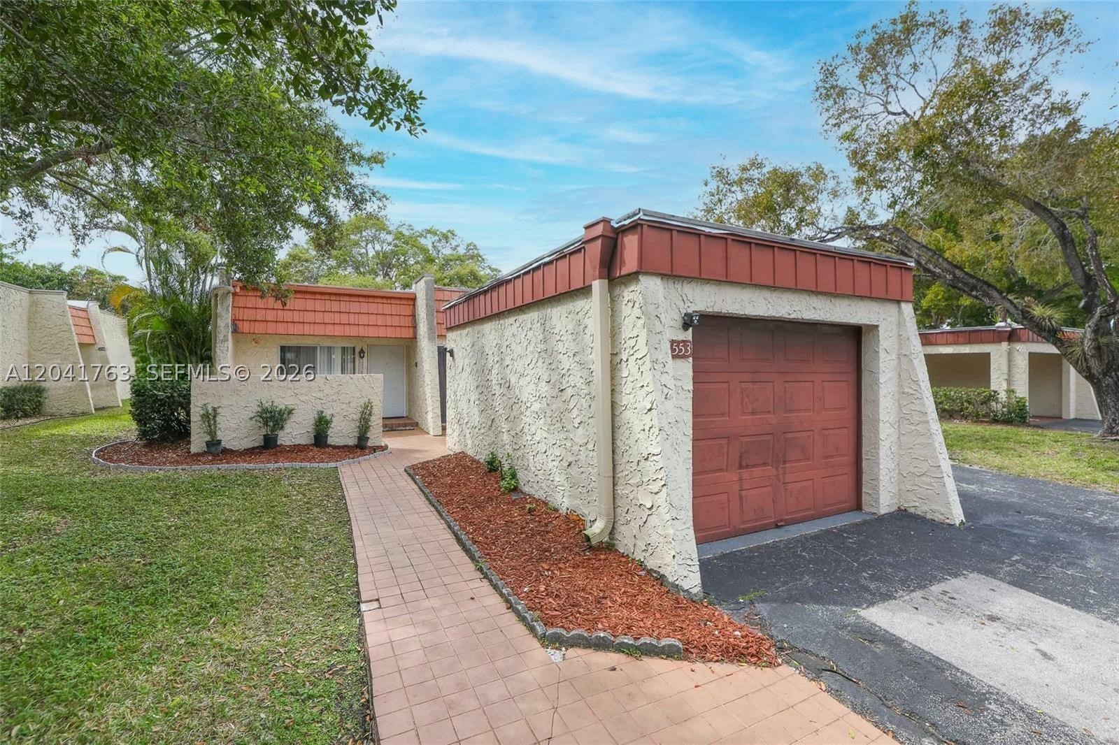 SPYGLASS CONDOMINIUM 1 - Residential Lease