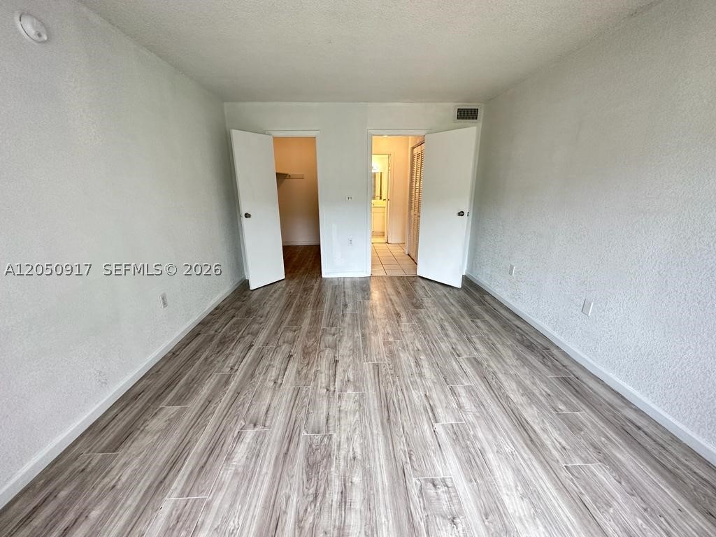 NEW WORLD CONDO APTS IV - Residential