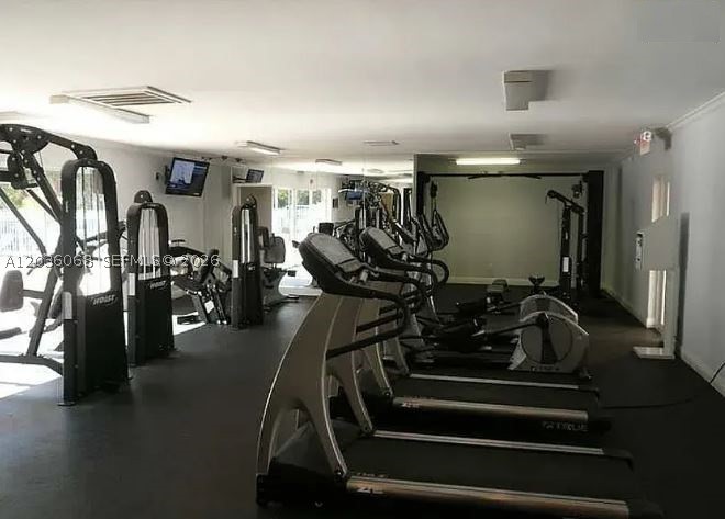 BAYVIEW PALMS CONDO - Residential Lease