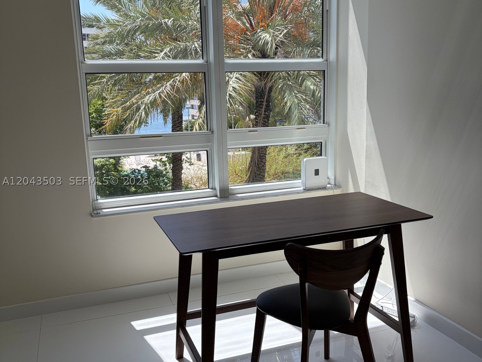 THE PLAZA 901 BRICKELL CO - Residential Lease