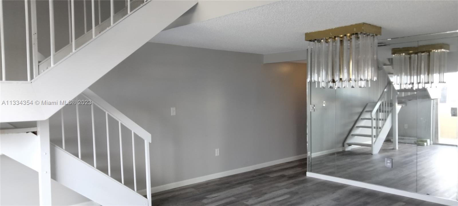 LE JEUNE HOUSE CONDO - Residential