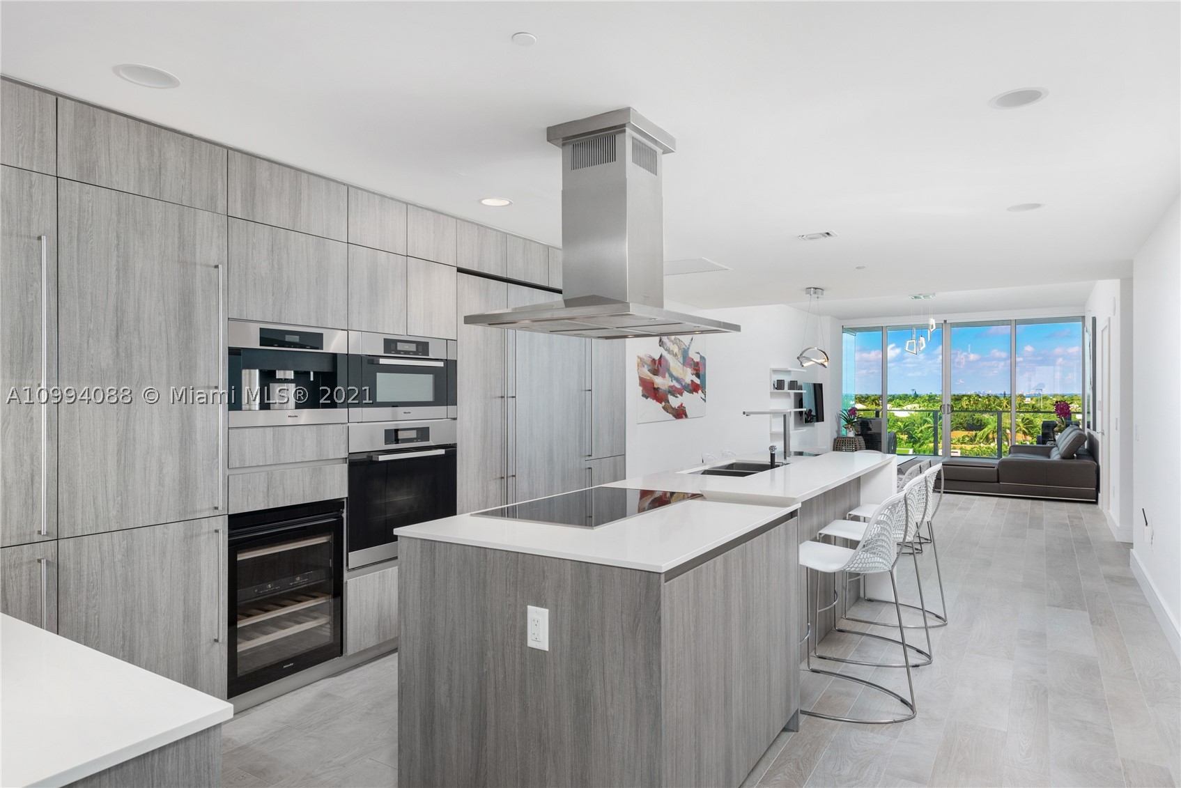 OCEANA KEY BISCAYNE CONDO - Residential