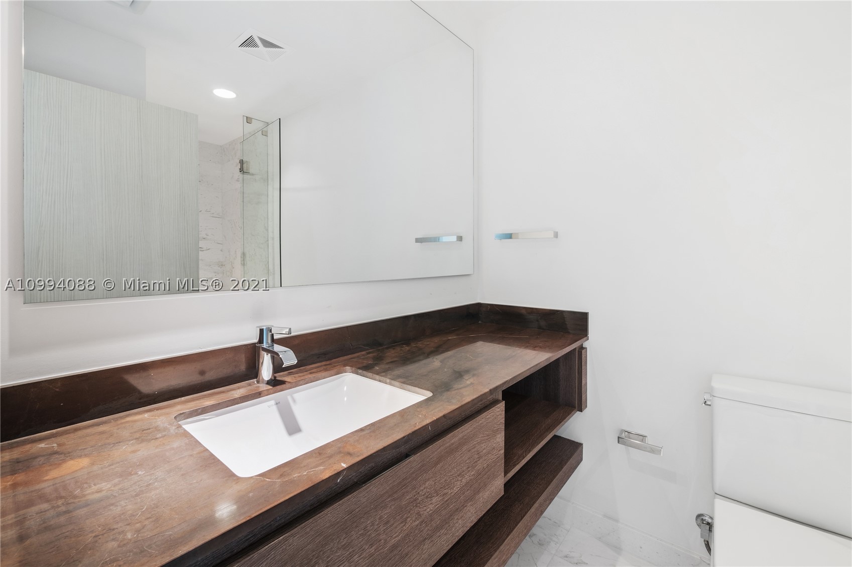 OCEANA KEY BISCAYNE CONDO - Residential