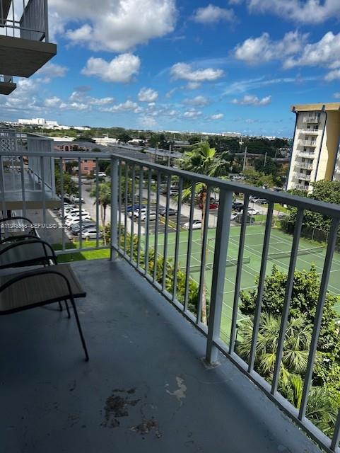 YOLANDA VILLAS CONDO - Residential