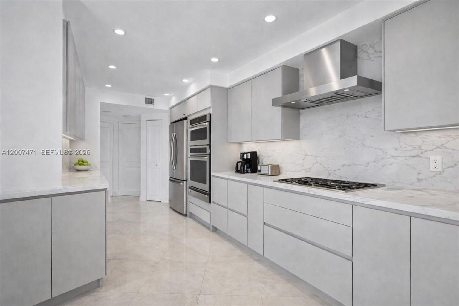 3000 ISL BLVD WILLIAMS IS - Residential