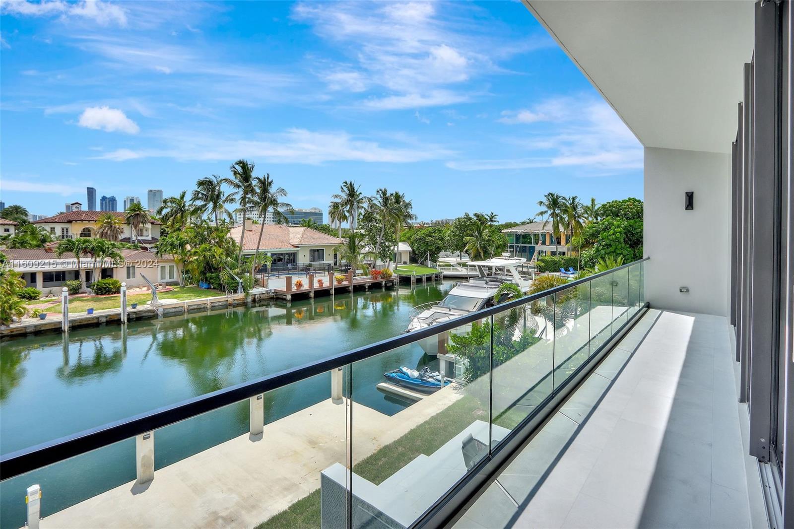 EASTERN SHORES - Residential