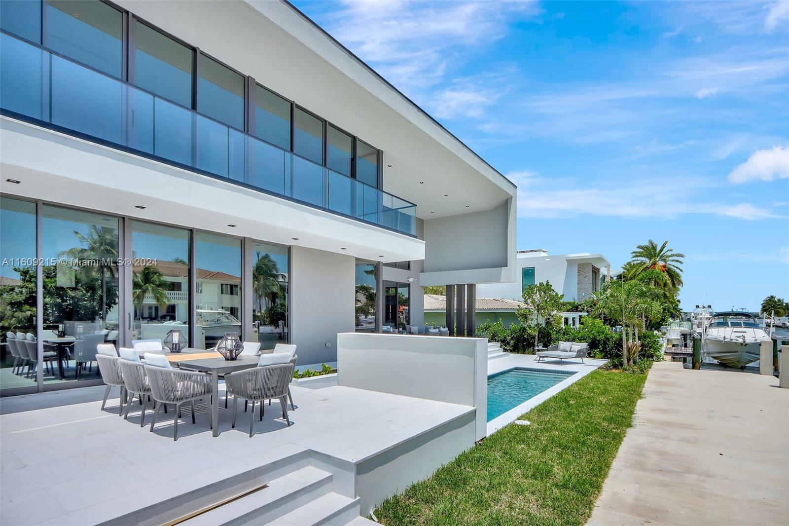 EASTERN SHORES - Residential