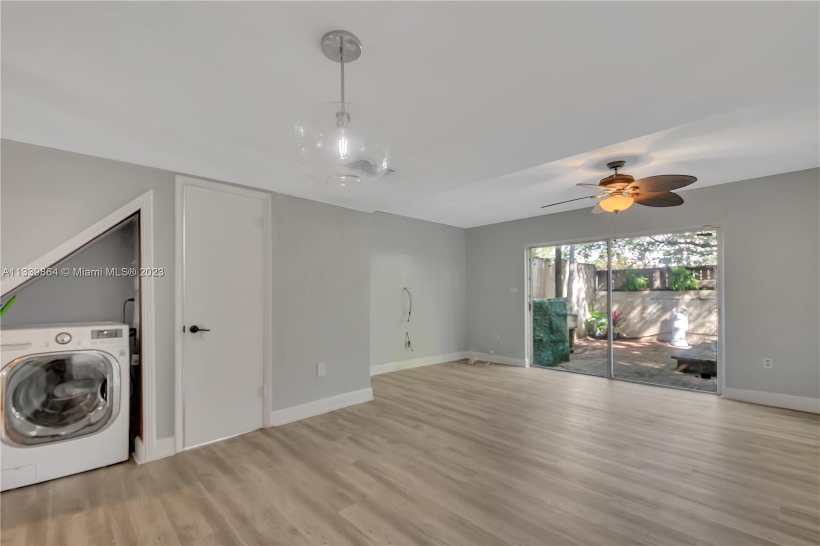 TRACY CONDO - Residential