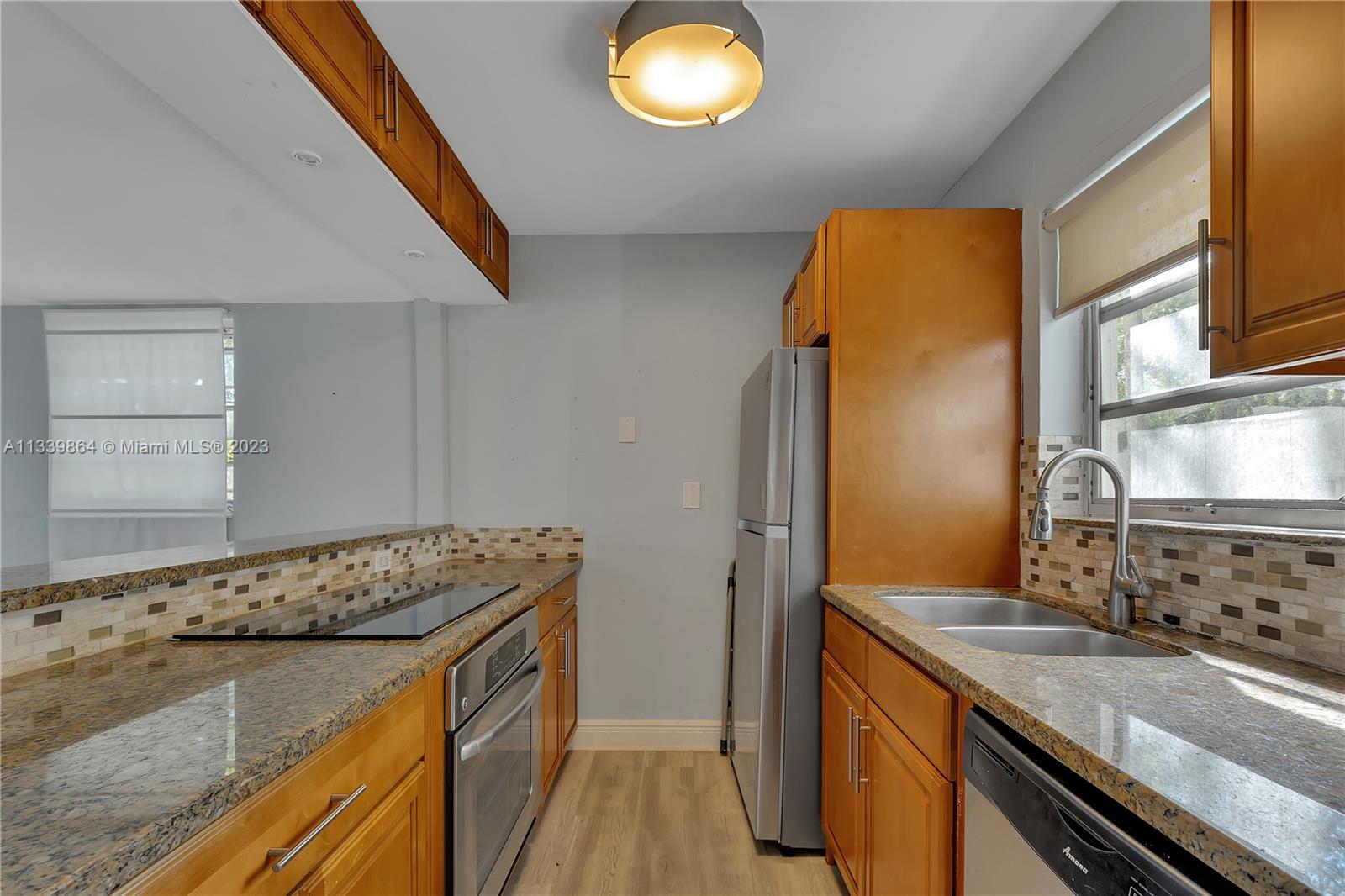TRACY CONDO - Residential
