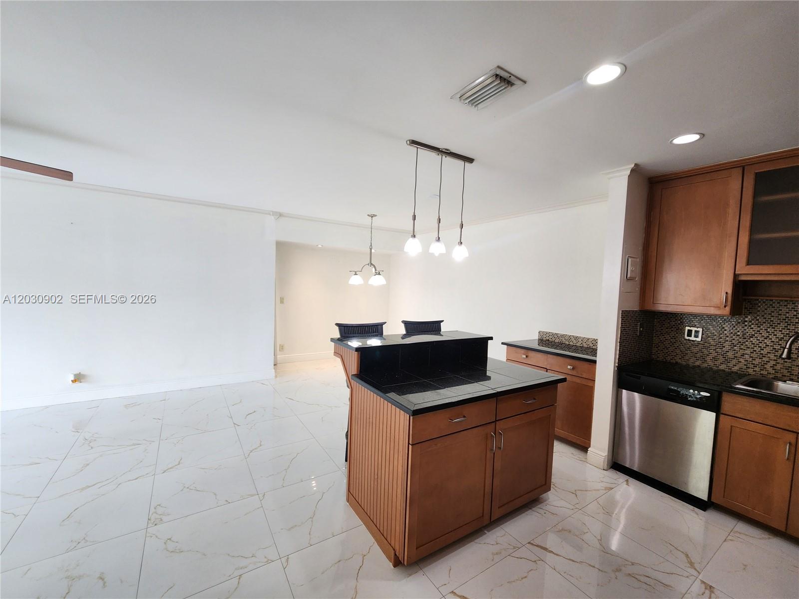 CYPRESS CLUB CONDO - Residential