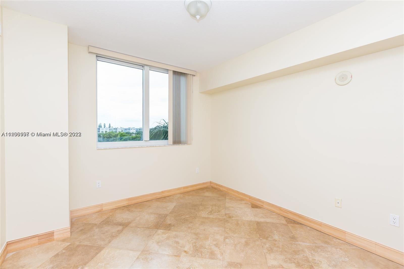 DUO CONDO WEST - Residential Lease