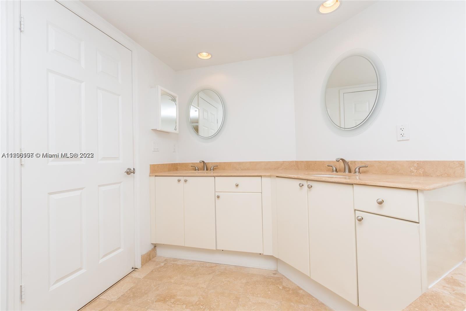 DUO CONDO WEST - Residential Lease