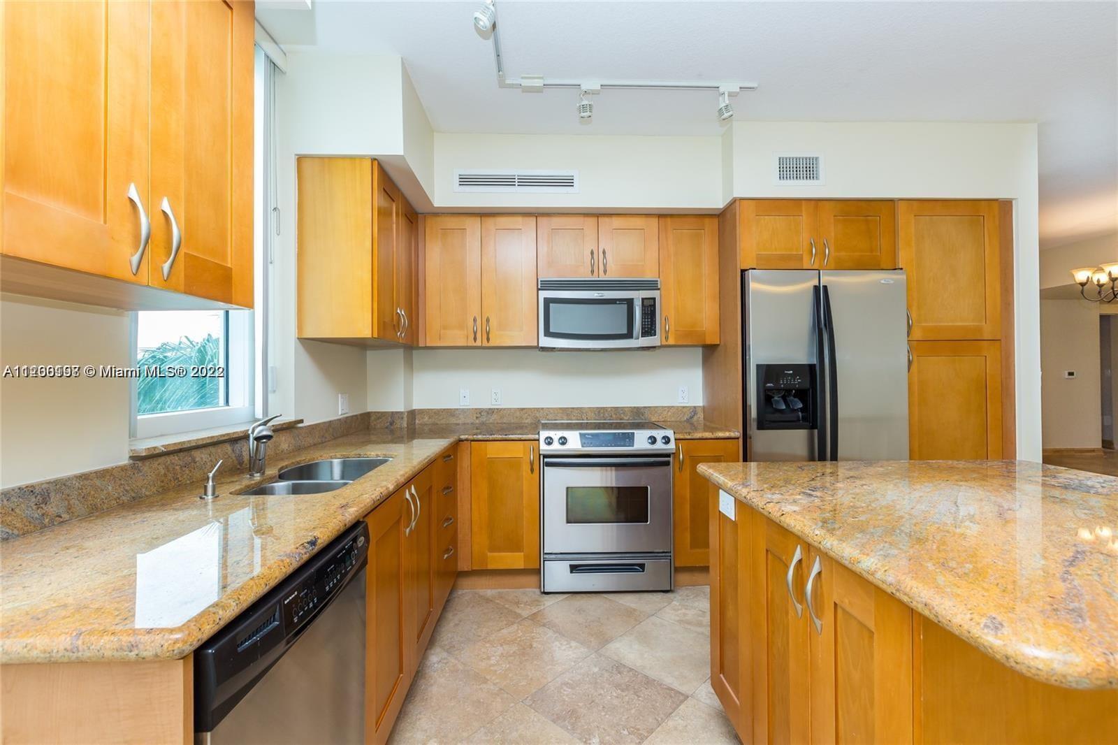 DUO CONDO WEST - Residential Lease
