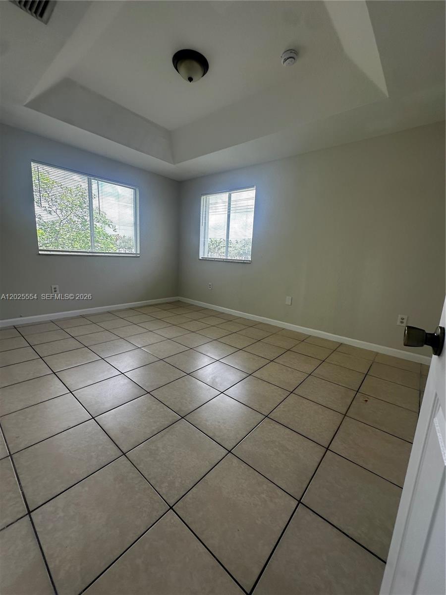 SHOMA TOWNHOMES AT KEYSCO - Residential Lease